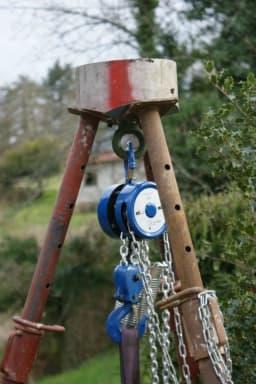 Borewell Recovery and Stucked Motor Recovery